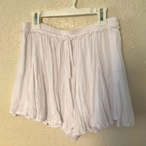 Textured flowy white skort